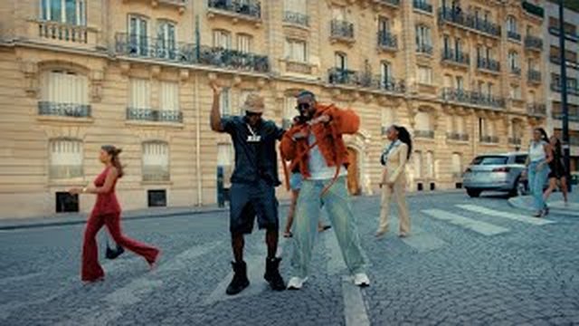 Thumbnail de GIMS & La Mano 1.9 - PARISIENNE (Clip officiel)