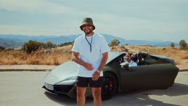 Thumbnail de Djadja & Dinaz - Gucci Gucci [Clip Officiel]